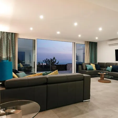 Causel - Luxury With Hot Tub Villa Puerto del Carmen (Lanzarote)