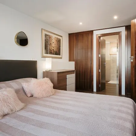 Causel - Luxury With Hot Tub Villa *