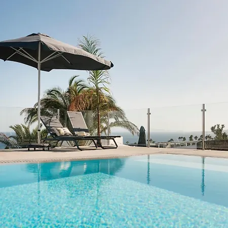 Causel - Luxury With Hot Tub